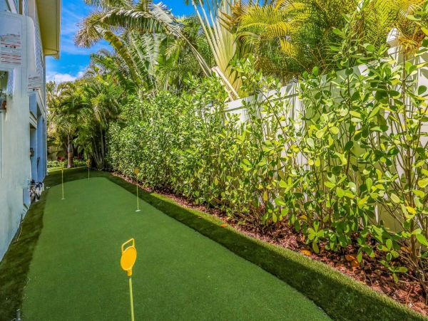 Anna Maria Luxury Vacation Pool Home One Block to the Beach