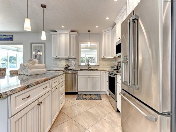 Anna Maria Canal Front Luxury Vacation Rental Sleeps Eight Guests