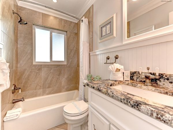 Anna Maria Canal Front Luxury Vacation Rental Sleeps Eight Guests