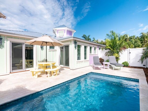 Anna Maria Vacation Rentals Sleeps Four Guests