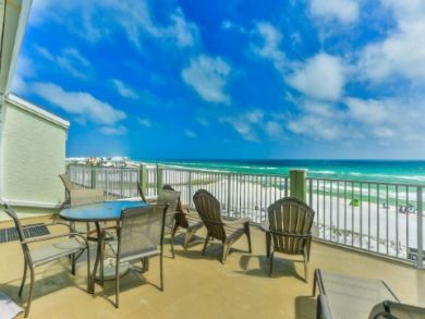 Miramar Vacation Condo Sleeps Ten Guests.