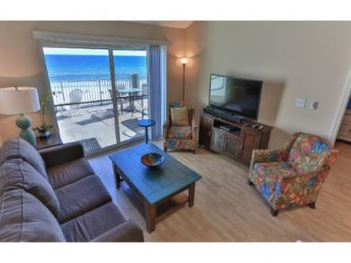 Miramar Vacation Condo Sleeps Ten Guests.