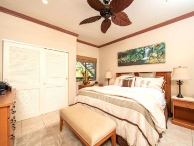 Lahaina Vacation Condo Sleeps Six Guests with Ocean Views.