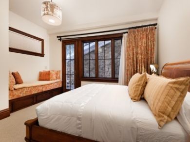 Beaver Creek VacationHome Sleeps Ten Guests.