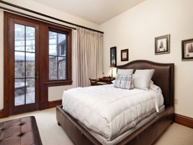 Beaver Creek VacationHome Sleeps Ten Guests.