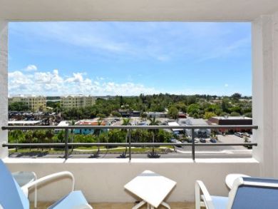Siesta Key Vacation Condo Sleeps Four Guests