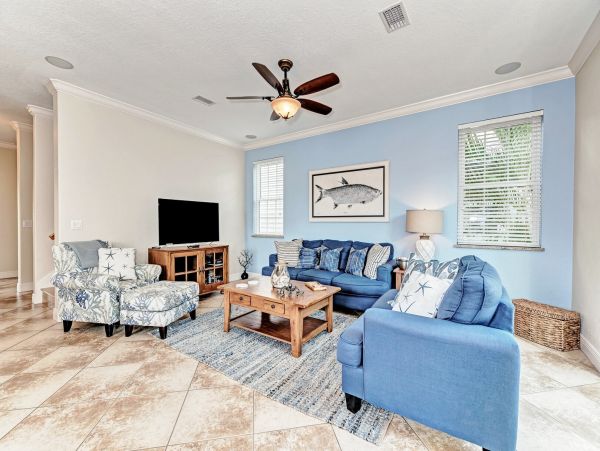 Anna Maria Vacation Home Walk to Beach