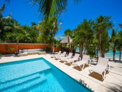 Tulum Vacation Home Sleeps Twelve Guests. Tulum Vacation Home Sleeps Twelve Guests.
