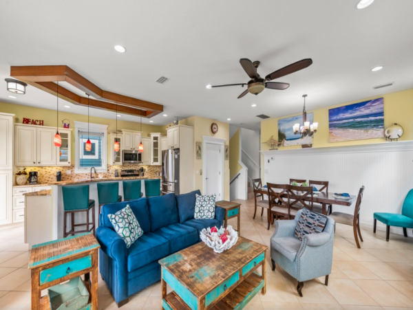 Island Oasis with Pool, Hut Tub, and Rooftop Deck, Steps from Manatee Beach