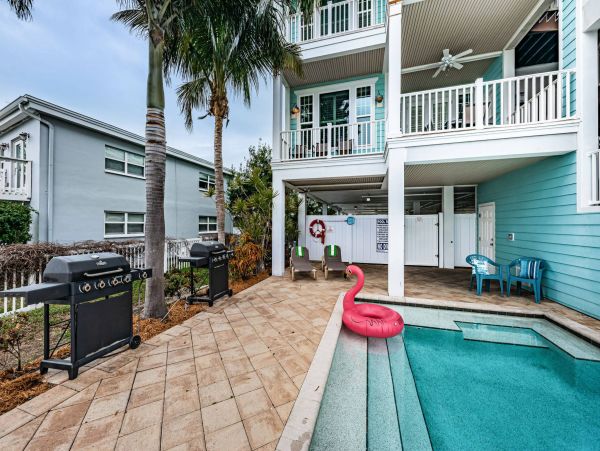 Treasure Island Waterfront Vacation Rental Luxury Intracoastal Condo with Pool & Docks