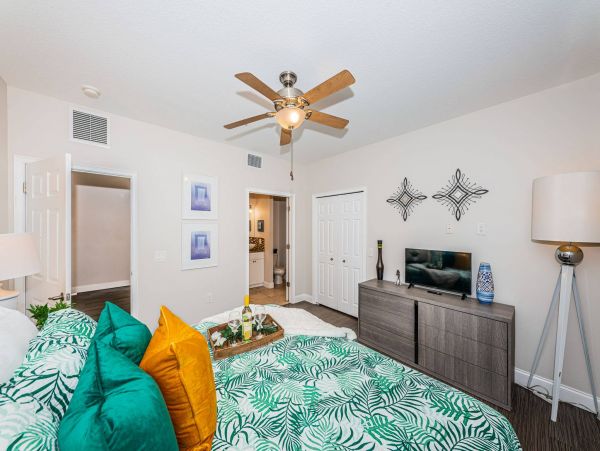 Treasure Island Waterfront Vacation Rental Luxury Intracoastal Condo with Pool & Docks