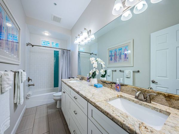 Treasure Island Waterfront Vacation Rental Luxury Intracoastal Condo with Pool & Docks