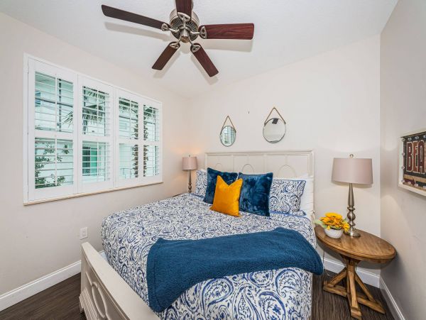 Treasure Island Waterfront Vacation Rental Luxury Intracoastal Condo with Pool & Docks
