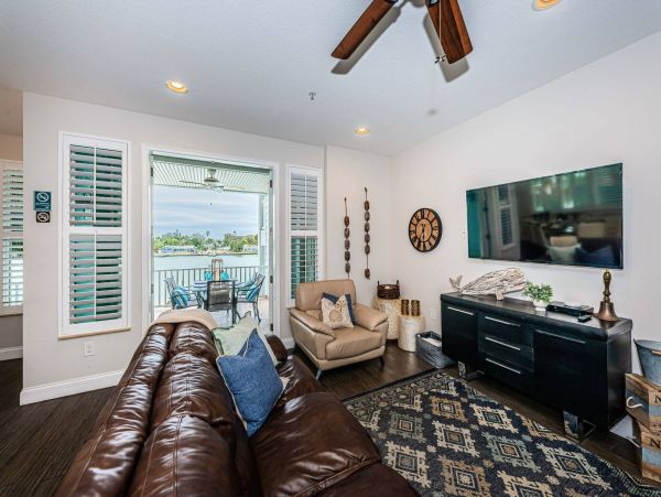 Treasure Island Waterfront Vacation Rental Luxury Intracoastal Condo with Pool & Docks