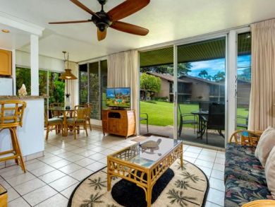 Lahaina  Vacation Condo Rental On Beach Sleeps Six