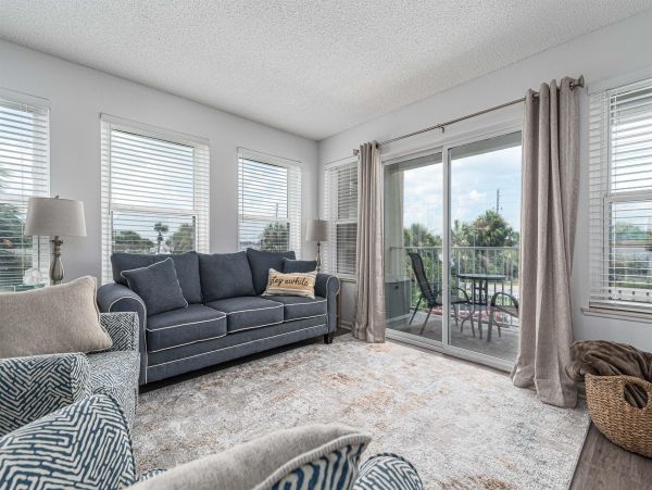 Destin Vacation Rental Condo Two Bedrooms