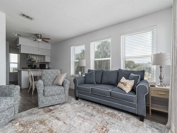 Destin Vacation Rental Condo Two Bedrooms