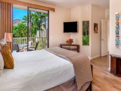 Three Bedroom Wailea Vacation Rental Condo Sleeps Eight