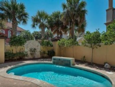 Miramar Luxury Vacation Home Sleeps Twenty One Guests.