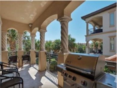 Miramar Luxury Vacation Home Sleeps Twenty One Guests.