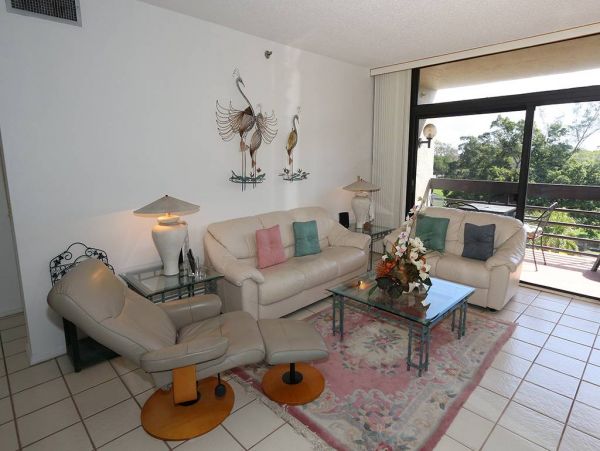 Longboat Key Vacation Condo Two Bedrooms Sleeps Four Guests