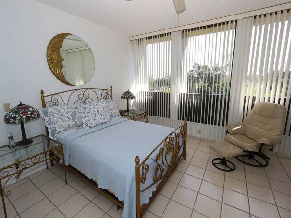 Longboat Key Vacation Condo Two Bedrooms Sleeps Four Guests