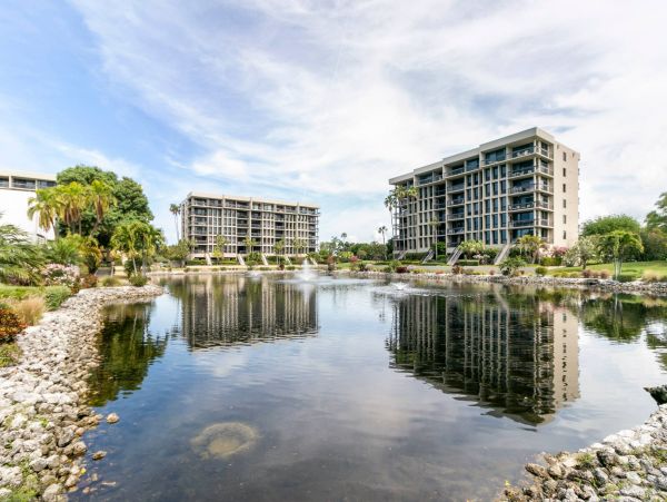 Longboat Key Vacation Condo Two Bedrooms Sleeps Four Guests