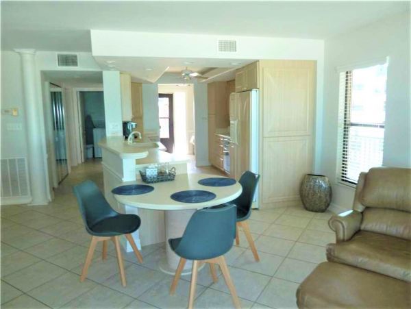 Sarasota Vacation 3 Bedroom Condo Sleeps Six Guests
