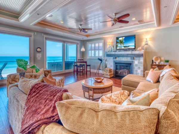 Redington Shores  Luxury Vacation Condo Sleeps Ten Guests.