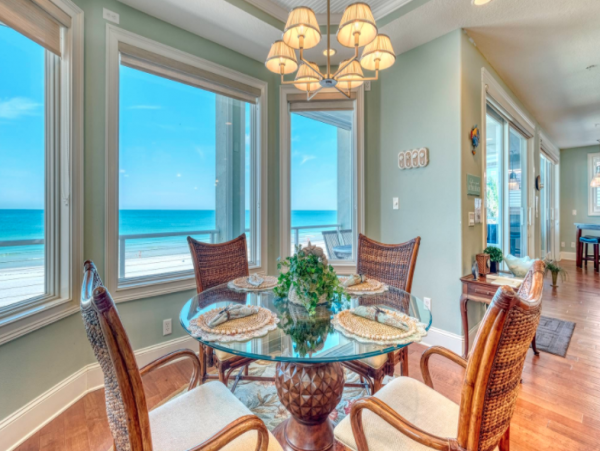 Redington Shores  Luxury Vacation Condo Sleeps Ten Guests.