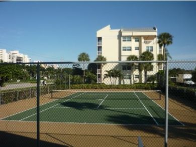 Marco Island Vacation Condo Sleeps Six Guests.