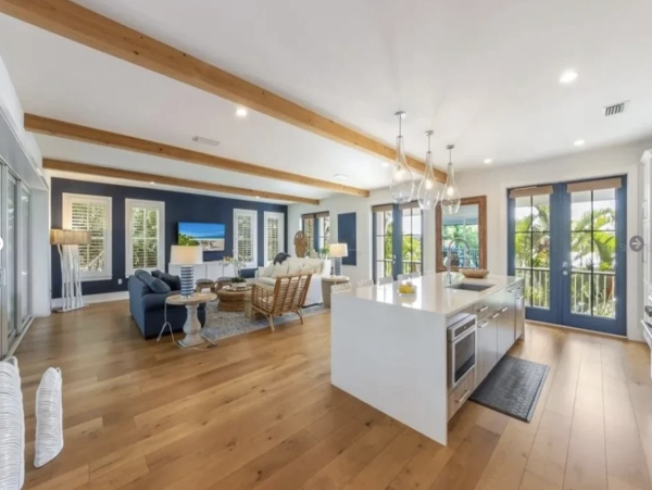 Walk to Beach Canal-Front Retreat in Anna Maria Island