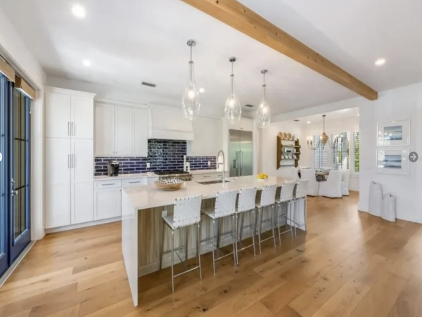 Walk to Beach Canal-Front Retreat in Anna Maria Island