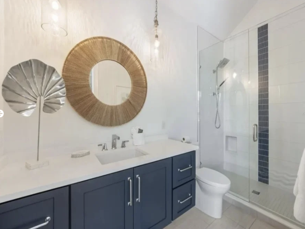 Walk to Beach Canal-Front Retreat in Anna Maria Island