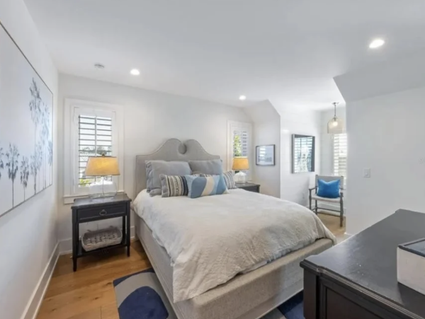 Walk to Beach Canal-Front Retreat in Anna Maria Island