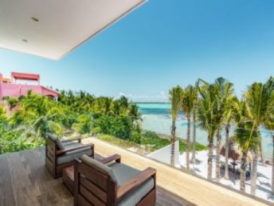 Tulum Luxury Vacation Home Sleeps Fourteen Guests.