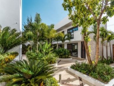 Tulum Luxury Vacation Home Sleeps Fourteen Guests.