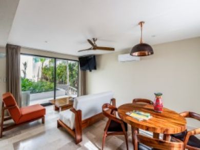 Tulum Luxury Vacation Home Sleeps Fourteen Guests.