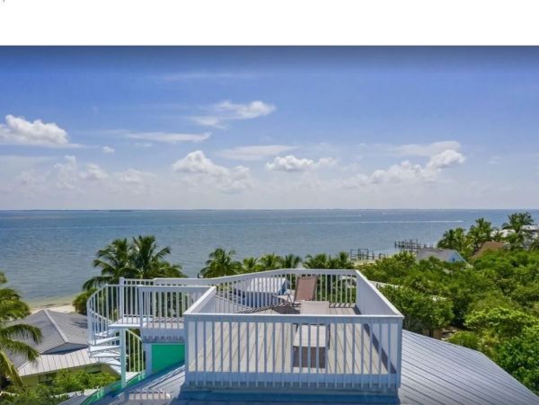 Captiva Vacation Rental Home Seven Bedrooms