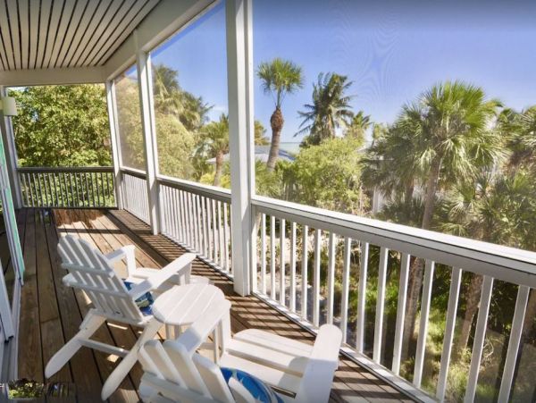 Captiva Vacation Rental Home Seven Bedrooms