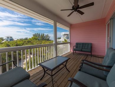 Charming Vacation Rental on C aptiva. Call Today. Charming Vacation Rental on C aptiva. Call Today.