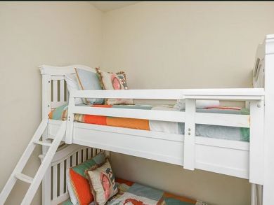 Holmes Beach Vacation Rental 5 Bedrooms Sleeps Ten Guests