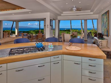 Kihei Vacation Rental Home On Beach Three Bedrooms Sleeps 6