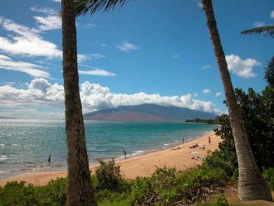 Kihei Vacation Rental Home On Beach Three Bedrooms Sleeps 6