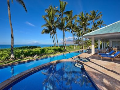 Kihei Vacation Rental Home On Beach Three Bedrooms Sleeps 6