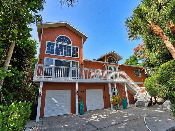 Gorgeous Captiva Vacation Home with Private Pool & Spa