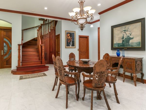 Miami Waterfront Vacation Rental Villa - Luxury Miami Vacation Home with Pool & Dock