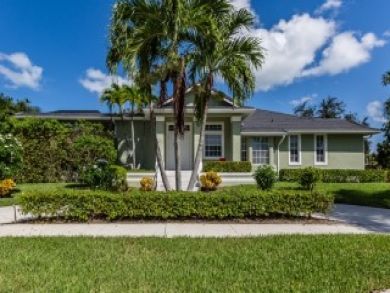 Marco Island  Home Sleeps Ten Guests. Half Mile to Beach