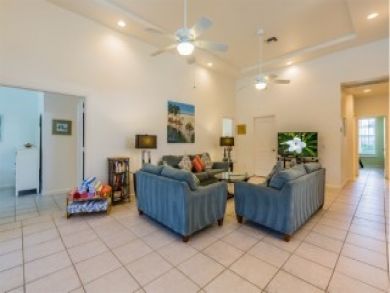Marco Island  Home Sleeps Ten Guests. Half Mile to Beach