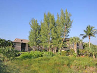 Charming Vacation Rental on Sanibel. Call Today.